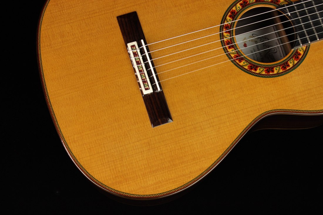 Ramirez Guitarra del Tiempo Cedar