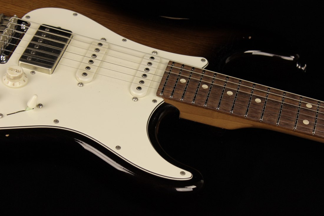 Suhr Classic S Antique Roasted Swamp Ash HSS - 2TB