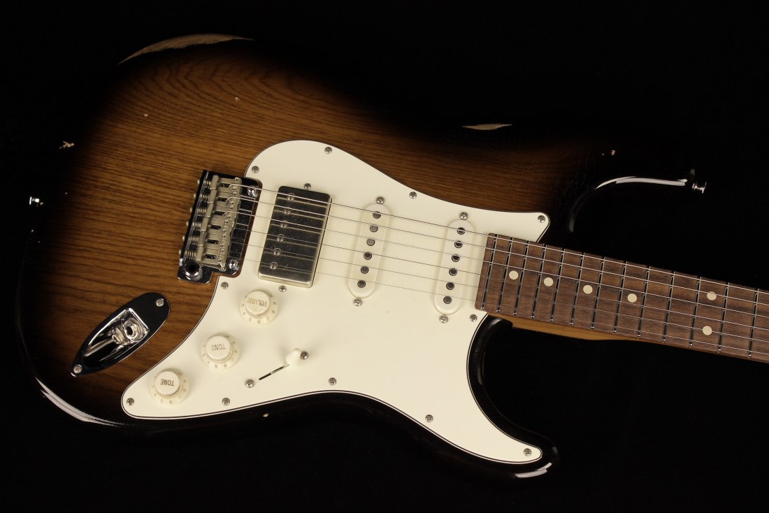 Suhr Classic S Antique Roasted Swamp Ash HSS - 2TB