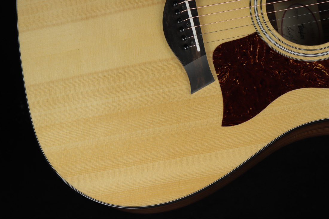 Taylor 210ce Plus