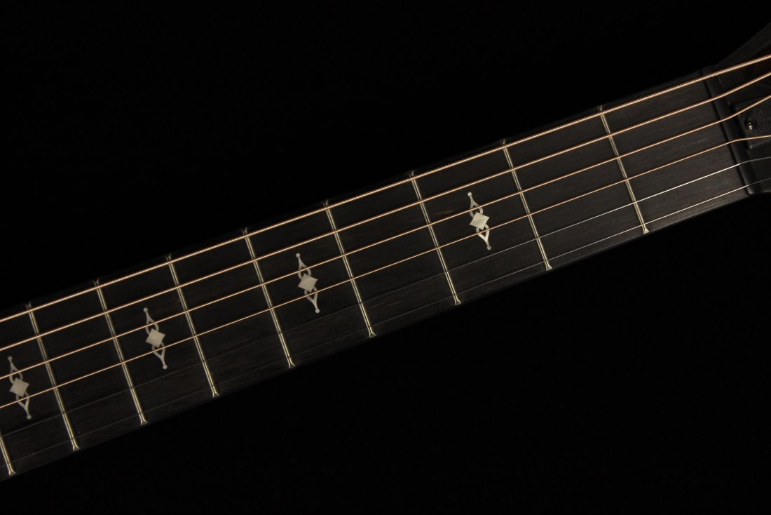 Taylor 322ce 12-Fret V-Class Bracing