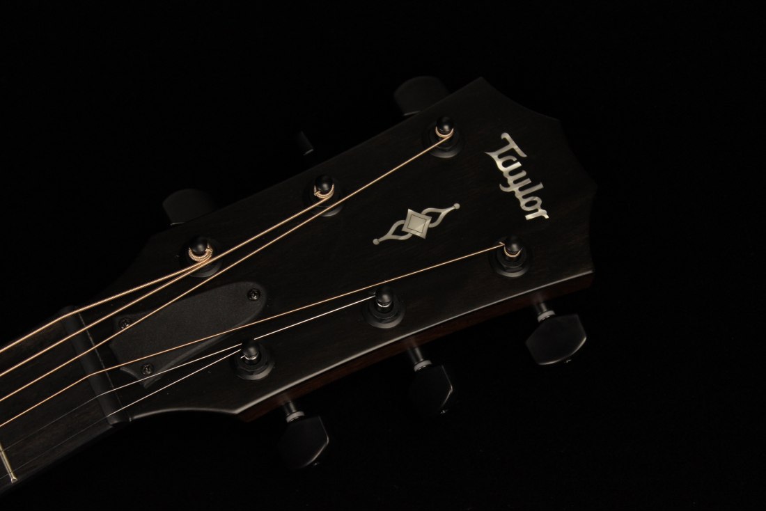 Taylor 324ce