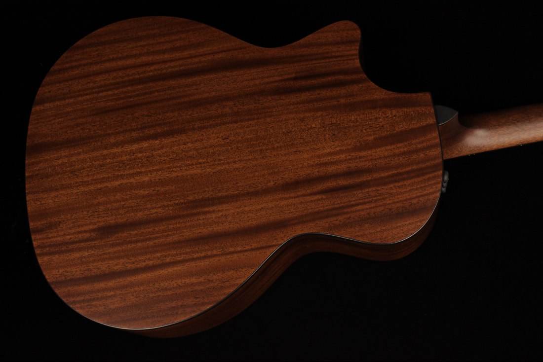 Taylor 324ce