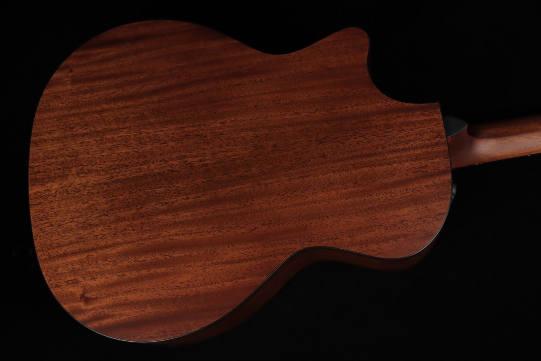 Taylor 324ce