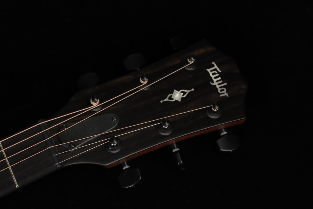 Taylor 324ce