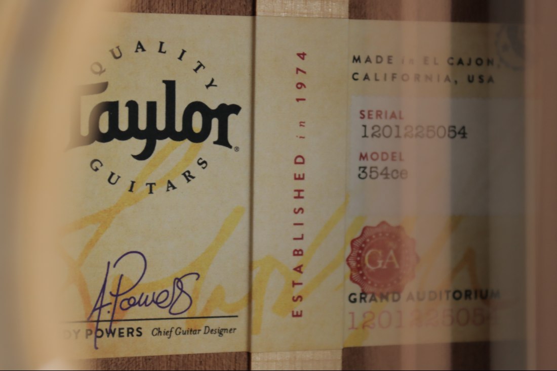 Taylor 354ce