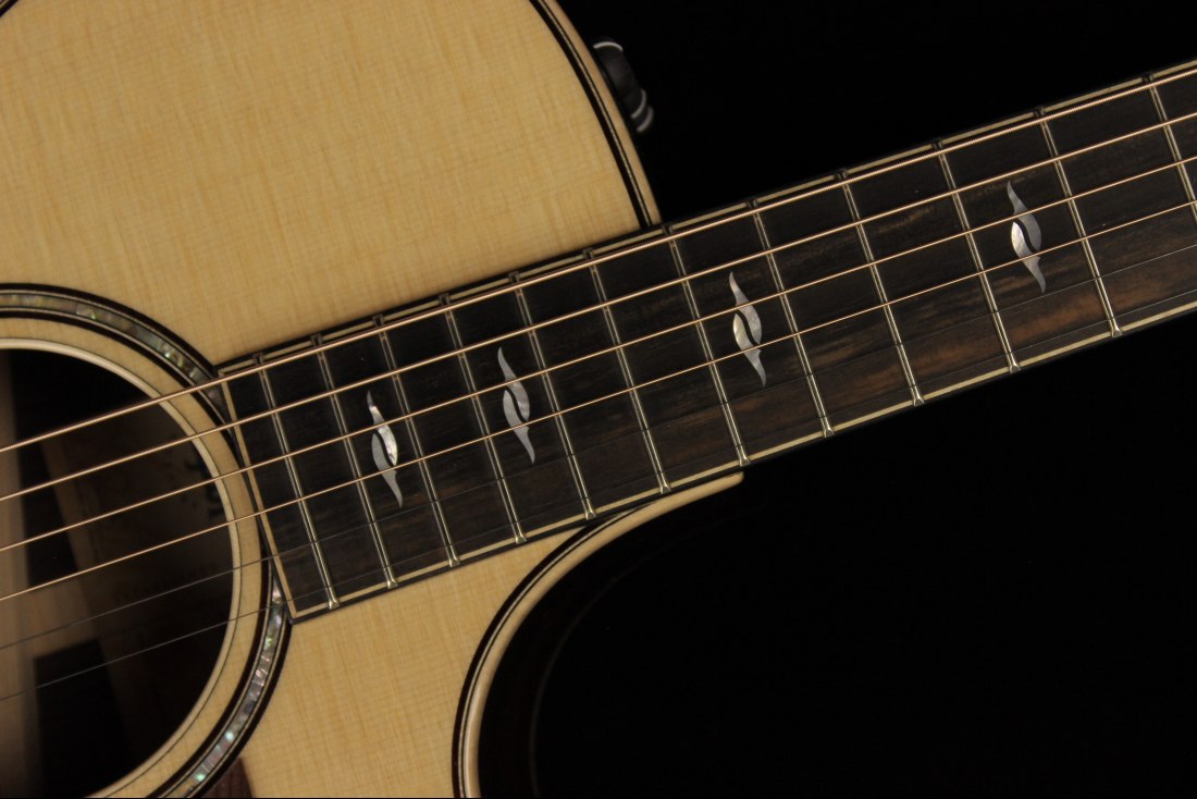 Taylor 812ce 12-Fret