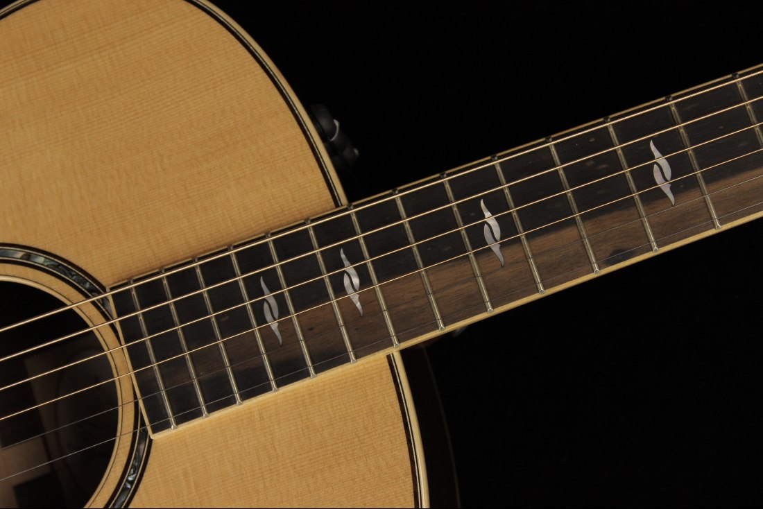 Taylor 818e V-Class Bracing