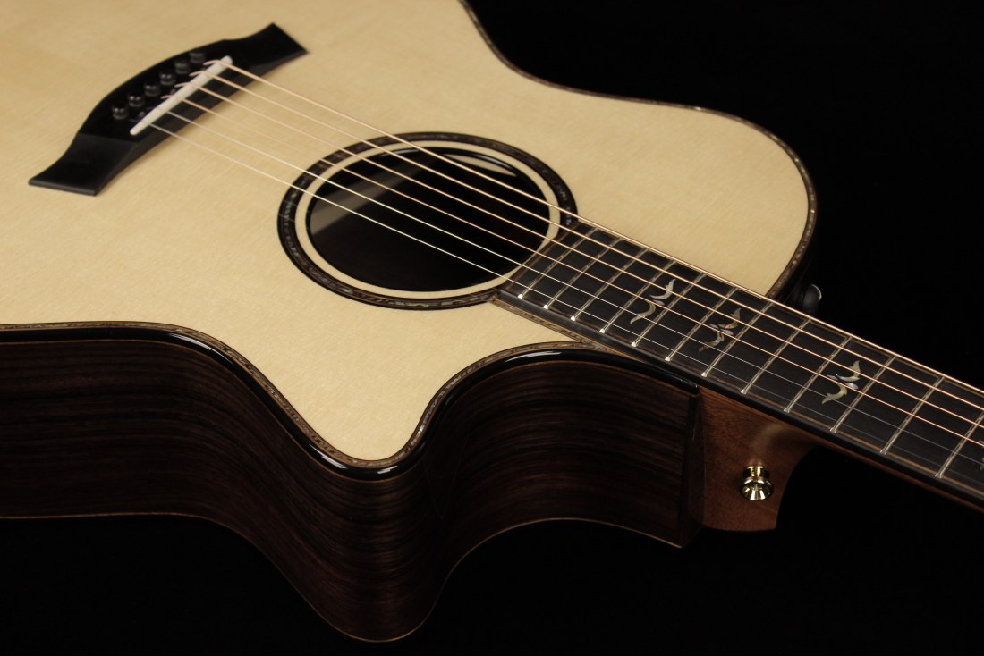 Taylor 914ce V-Class Bracing