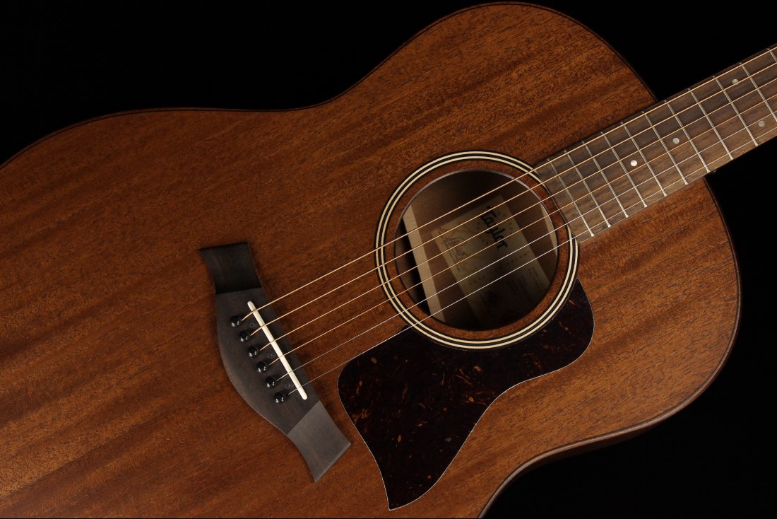 Taylor AD27e Mahogany