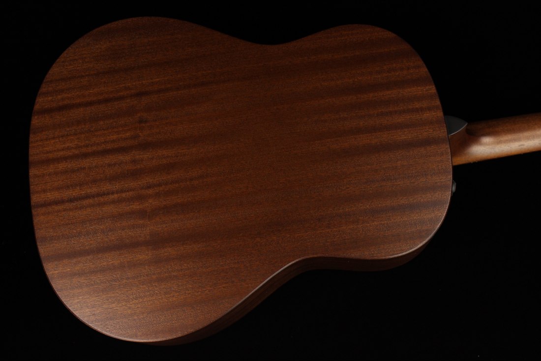 Taylor AD27e Mahogany