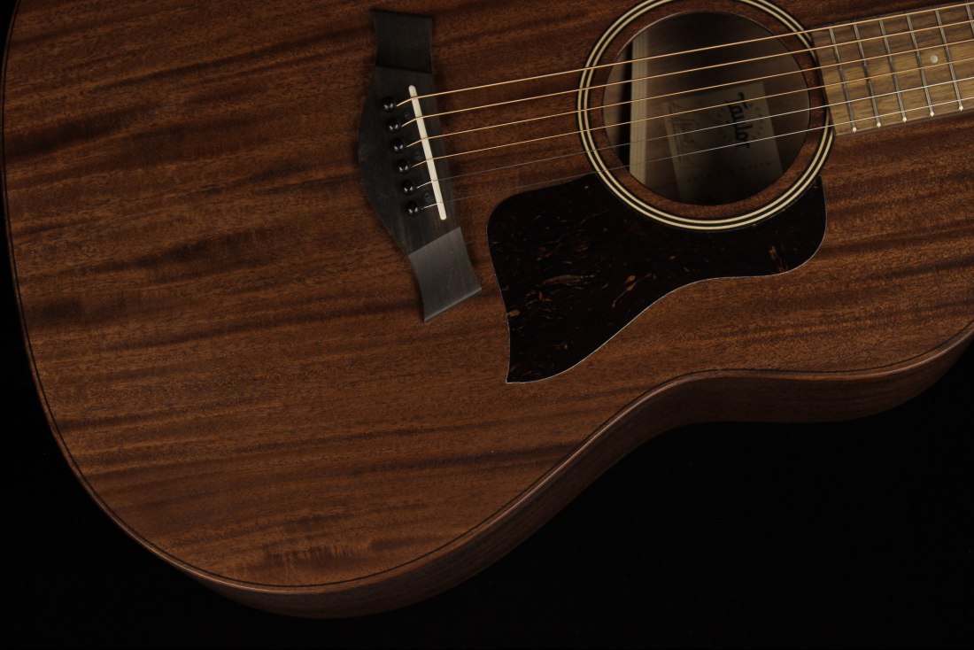 Taylor AD27e Mahogany