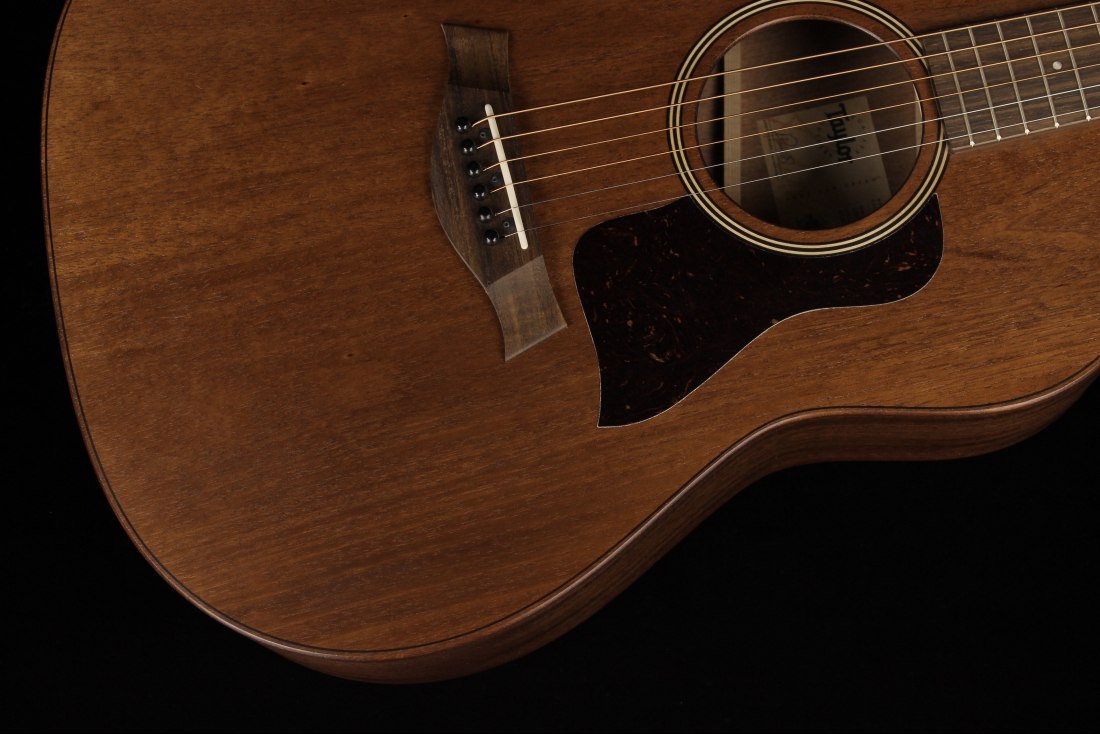 Taylor AD27e Mahogany