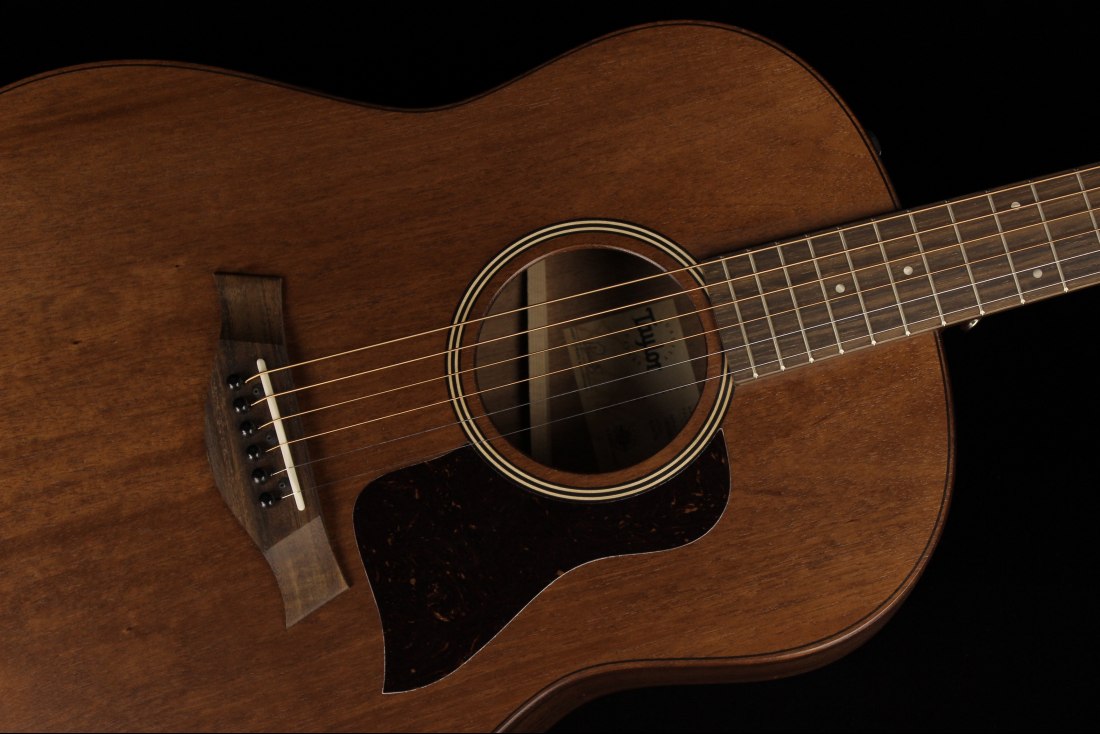 Taylor AD27e Mahogany