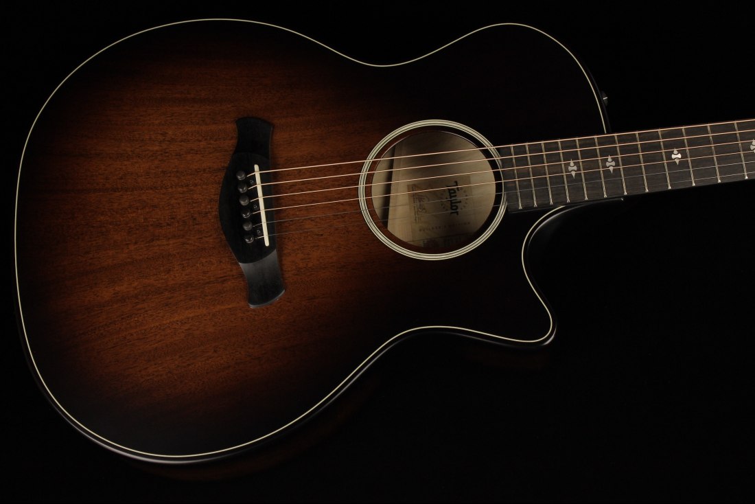 Taylor Builder's Edition 324ce