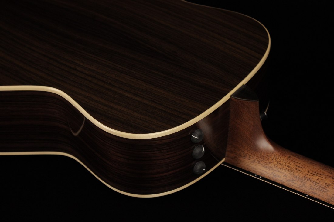 Taylor GT 811e