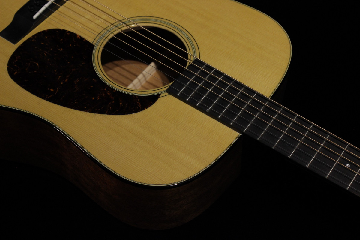 Martin D18 Natural Gino Guitars