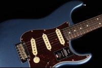Fender American Professional II Stratocaster Rosewood Neck Limited Edition - LPB