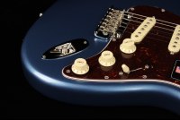 Fender American Professional II Stratocaster Rosewood Neck Limited Edition - LPB