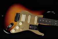 Fender American Ultra II Stratocaster HSS - EB ULB