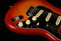 Fender American Ultra Luxe Stratocaster - MN PRB