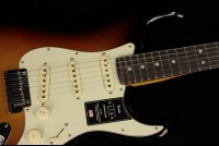 Fender American Ultra Stratocaster - RW ULB