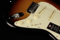 Fender American Ultra Stratocaster - RW ULB