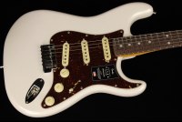 Fender American Ultra Stratocaster - RW APL