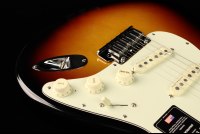 Fender American Ultra Stratocaster - RW ULB