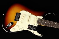 Fender American Ultra Stratocaster - RW ULB