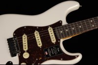 Fender American Ultra Stratocaster - RW APL