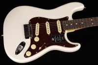 Fender American Ultra Stratocaster - RW APL