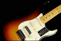 Fender American Ultra Stratocaster HSS - MN ULB