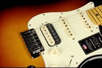 Fender American Ultra Stratocaster HSS - MN ULB