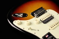 Fender American Ultra Stratocaster HSS - MN ULB