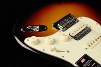 Fender American Ultra Stratocaster HSS - RW ULB