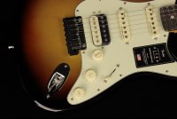 Fender American Ultra Stratocaster HSS - RW ULB