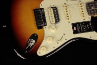 Fender American Ultra Stratocaster HSS - RW ULB