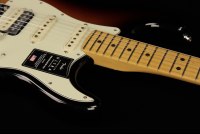 Fender American Ultra Stratocaster HSS - MN ULB