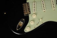 Fender Custom 1960 Stratocaster Relic - BK