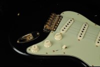 Fender Custom 1960 Stratocaster Relic - BK