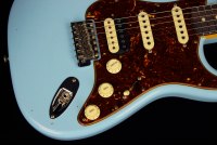 Fender Custom 1961 Stratocaster HSS Journeyman Relic - DNB