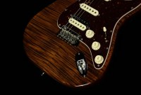 Fender Rarities Flame Maple Top Stratocaster