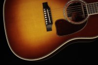 Gibson J-45 Deluxe
