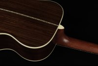 Martin 000-28