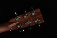 Martin 000-28