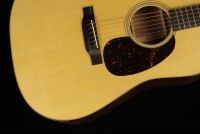 Martin D-18