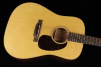 Martin D-18