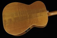 Maton EBG808TE Tommy Emmanuel