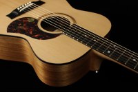 Maton SRS808